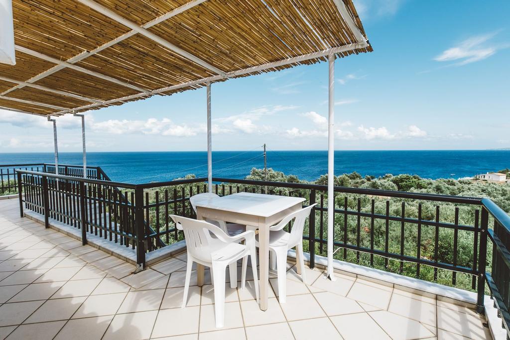 Fexulis Studios & Suites Agios Nikolaos  Esterno foto